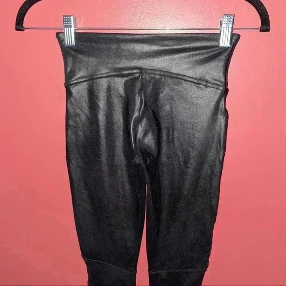 SPANX FAUX LEATHER MOTO LEGGING - Picture 7 of 9